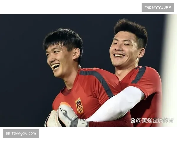 国足战术引发热议伊万坚持单后腰体系球迷质疑王大雷场上表现